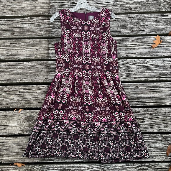 Vince Camuto | Kaleidoscope Floral Pattern Dress - Picture 2 of 8